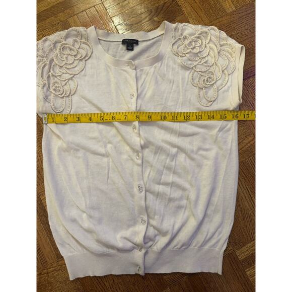 Ann Taylor Floral Embellished Cardigan Short Sleeve Shirt Career Cream Crystal - Picture 5 of 7